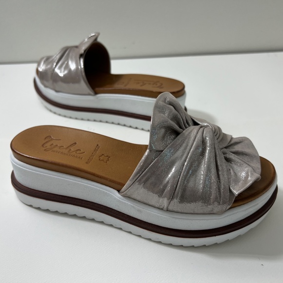 Platform Open Toe Slides - Picture 2 of 10